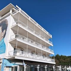 Hotel Club Perla