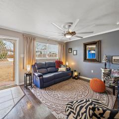 Let D's Cozy Cottage Provide a Comfortable Stay!