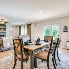 11 Mi to Dtwn Luxe Atlanta Retreat with Deck and Yard