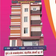 Hotel Everest Residency