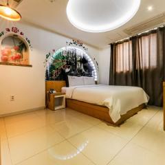 Hotel Some