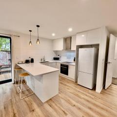 TriPoint Retreat Airport, Uni and City at Your Doorstep