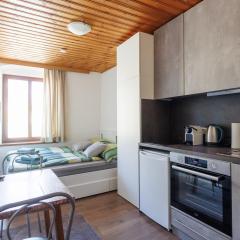 MiniZell - Small Cosy Central