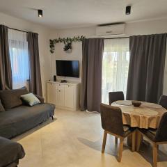 Apartment in Nin with Terrace, Air conditioning, Wi-Fi (3722-1)