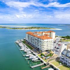Waterfront Resort , World Class Marina & Slip