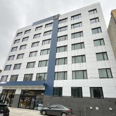 GLō Best Western Bronx NYC