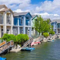 Marina Escape-Lake-Family-Fishing-Casino