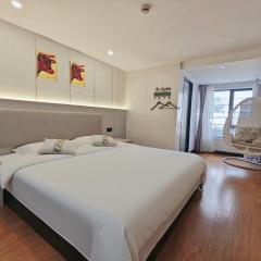 Longchen Hotel
