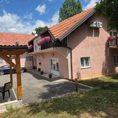 Apartman & Sobe Orhideja