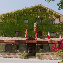 Le Cedrus Hotel