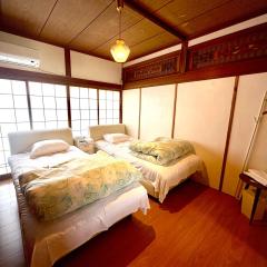 Aoshima Riverside House