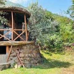 Leleshwa house