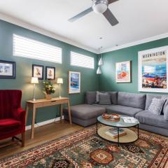 Marina Blue - Bold Bayside Charm by the Foreshore