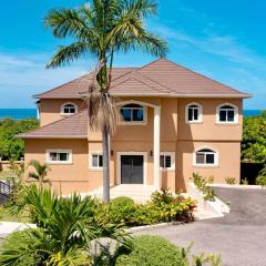 Seaview Penthouse Retreat 4 Beds 3 Baths Stay