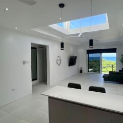 Whitehouse 2-Bed Apartment Sea View Balcony