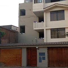 Hospedaje Las Lilas Surco