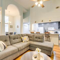 7 Mi to Dtwn Covington Bright Home with Deck and Yard