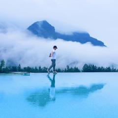XMAN Sunrise Peaks Resort--Sky Mirror Infinity Pool