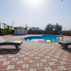 De Vivendi Farm- A Rural Luxury Farmhouse Getaway