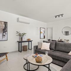 Chic & Elegant Hideaway - Your Luxury Escape
