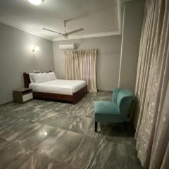 Luxury 4-Bedrom Home in Kumasi 5 mins to Airport