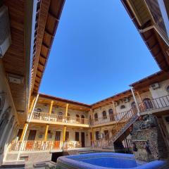 Hotel El Emir