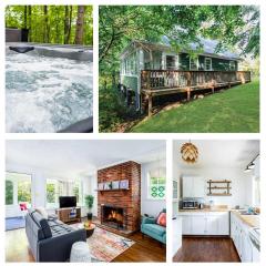 Cozy Cottage w Hot Tub, Fire Pit, WiFi & Sunroom!