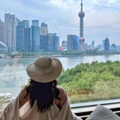 上海外滩悦榕庄 - 顶楼露台Tales餐厅酒吧纵览浦江美景