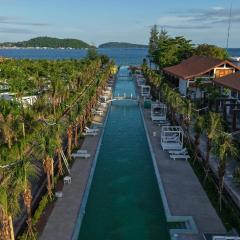 Royal Beach Resort and Residence By EHM