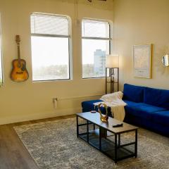 Modern 1BR Apartment with Gym Access & Free Parking 10mins to Disneyland