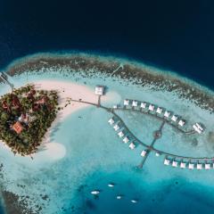 Diamonds Athuruga Maldives Resort & Spa