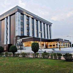 Hotel Grand Sarowar and Shakuntal Lawns