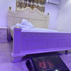 ALZO VIP LODGe