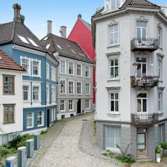 Charming Apartment, Walk to Everything in Bergen