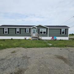 3 bedroom 1 bathroom entire house