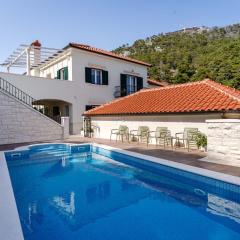 Villa Kogo