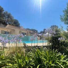 La villa des Carriers- maison avec piscine proche mer