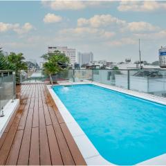 NU Home - Private Pool & Modern Living in District 1