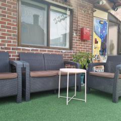Hongdae Sky View Private Roof Garden 2BR 2QB 1SSB 합정역 5분 단독하늘정원