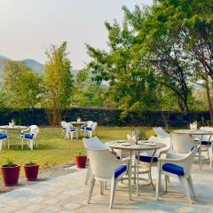 Nature Peace Paradise - A Lush Green Resort