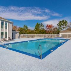 2br/2ba Full Condo w/ Pool & Gym, Sleeps 6