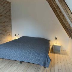 Aalborg Villa Apartments - '2' Second Floor - Close to Aalborg Center - Free Private Parking