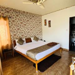 Kedarkantha resort