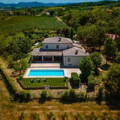 La Dolce Villa