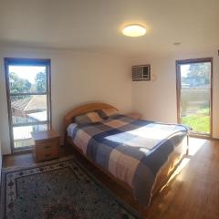 Large room Queen bed