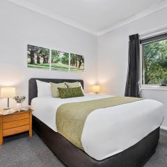 Emerald Inn by Travellers