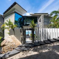 Villa Seawadee - luxurious, award-winning design Villa with amazing panoramic seaview