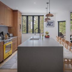 RMR: Tram Tower 3 Condo in Teton Village