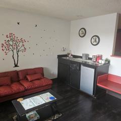 Rose City Inn & Suites