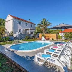 Lovely Home In Brbinj With Wifi